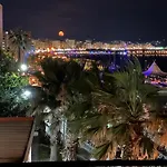Sea View Beachfront Balcony Wifi Vista Mare Apartament *