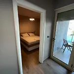 Sea View Beachfront Balcony Wifi Vista Mare דירה