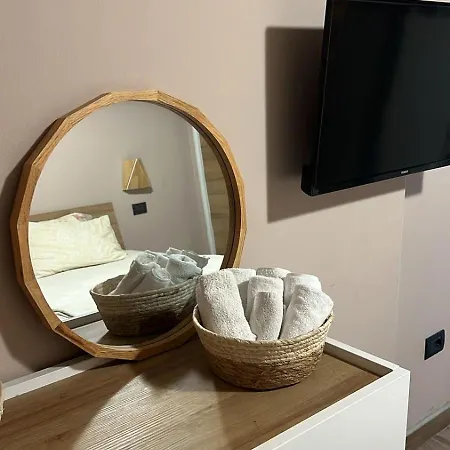 Sea View Beachfront Balcony Wifi Vista Mare Apartament
