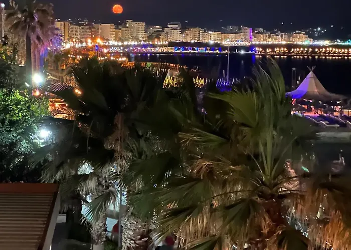 Διαμέρισμα Sea Front *